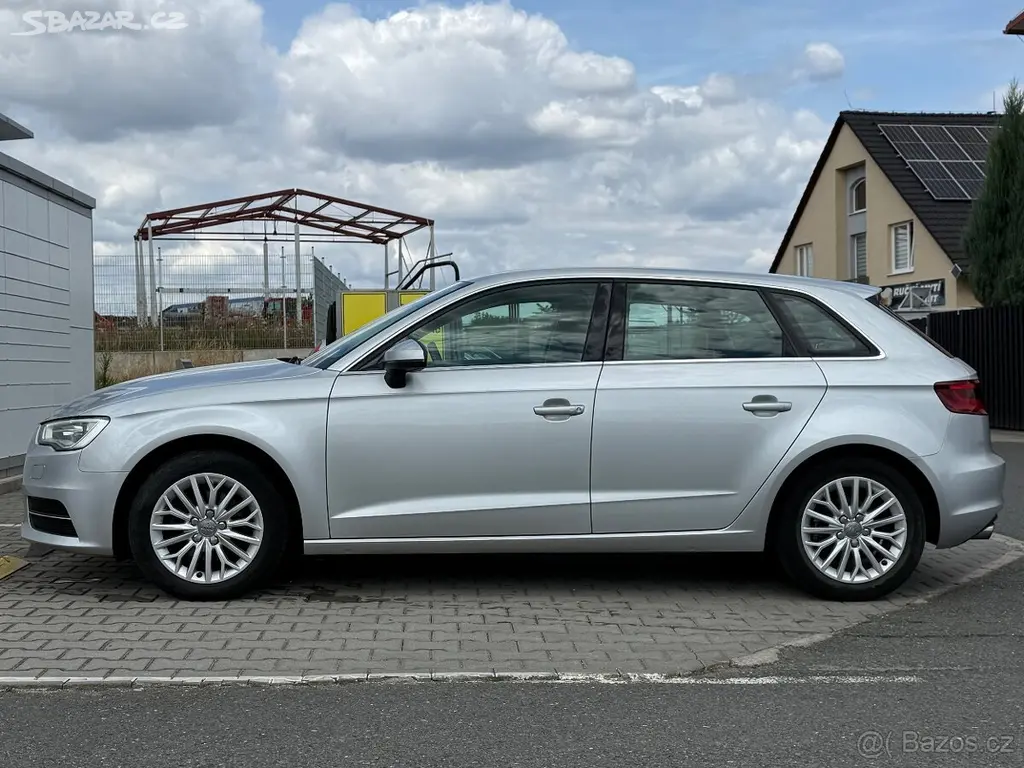 Audi A3 sportback 1.4 TFSI 90KW 2013 xenony - fotka 4