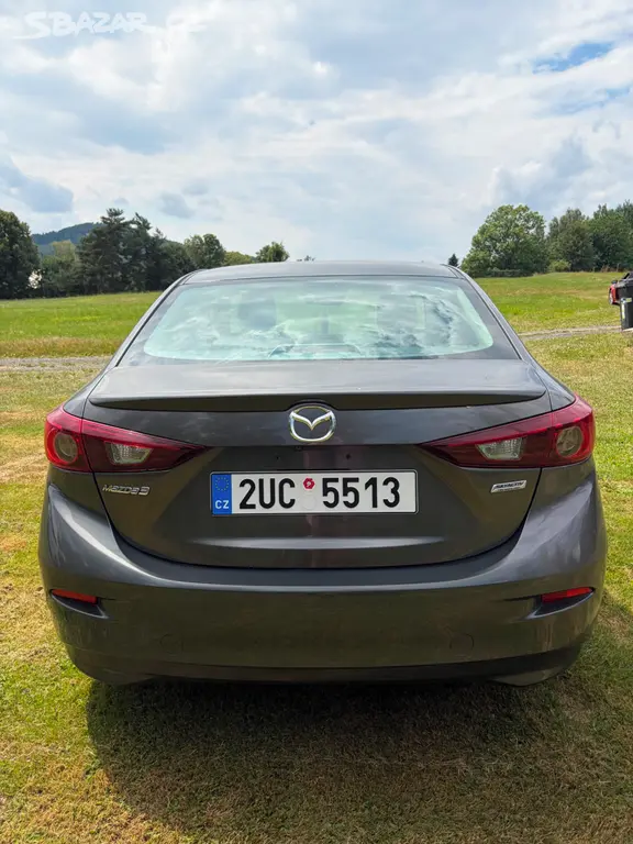 Mazda 3 2.5 verze USA - fotka 6