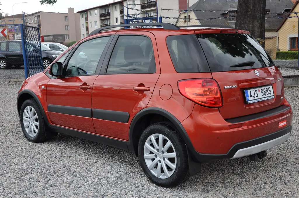 Suzuki SX4, 1.6i 4WD - fotka 4