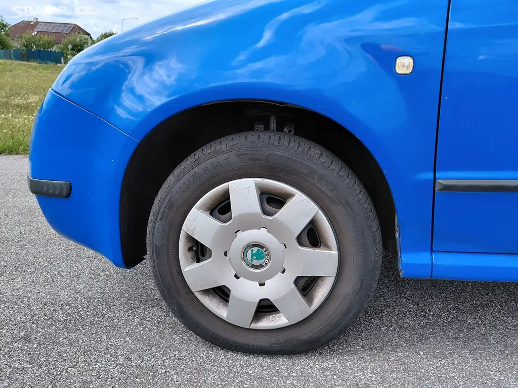 Škoda fabia 1.2 HTP 40kw r.v 2004 - fotka 4