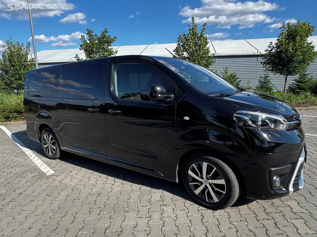 Toyota proace verso