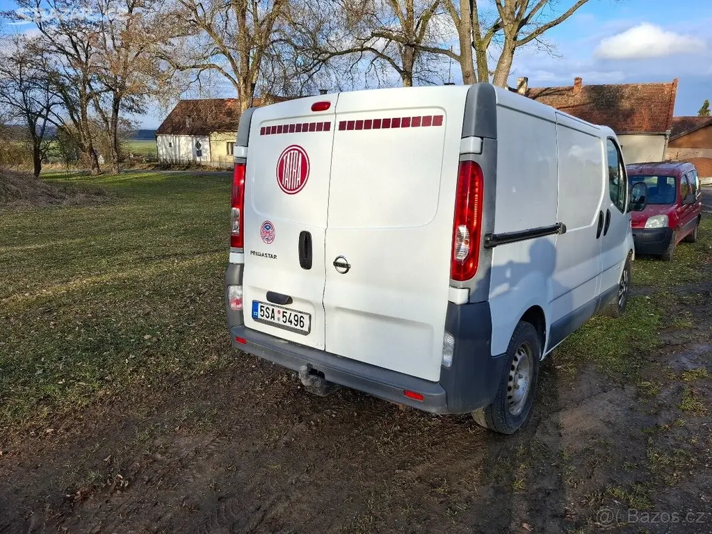Nissan Primastar 2,5 - fotka 5