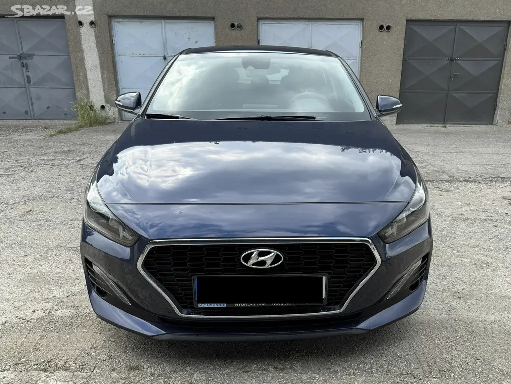 Hyundai i30 Fastback 2018 - fotka 2