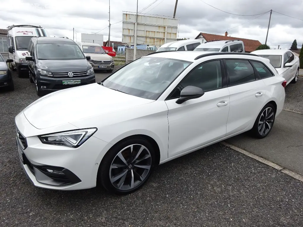 SEAT LEON Sportstourer FR 1,5 TSI 96kW -ČR- 1.Maj. - fotka 3