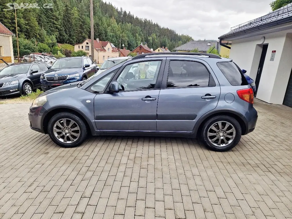Suzuki SX4, 1.6 (79 kW), tažné - fotka 5
