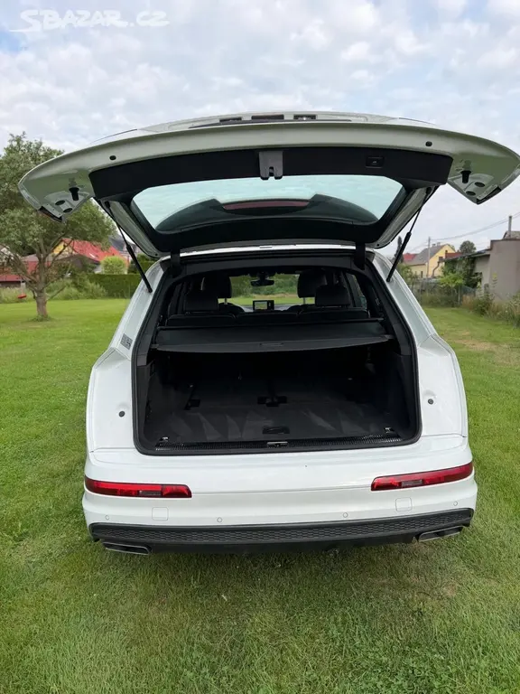 Audi Q7, 3,0 tdi, 7 míst, 22alu, DPH - fotka 4