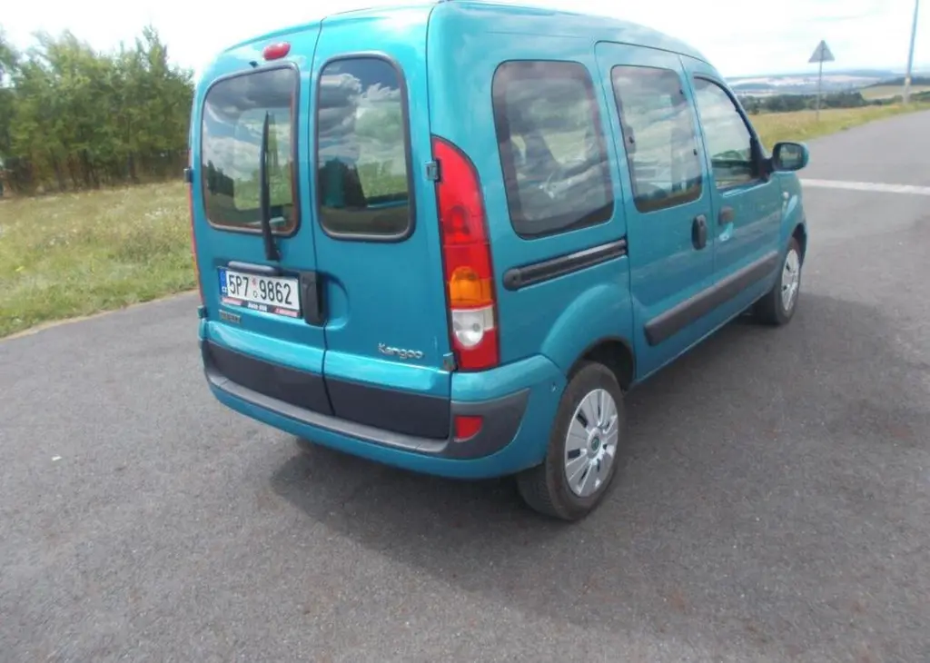 Renault Kangoo 1,2 koup ČR ,zachovalé auto benzín - fotka 5