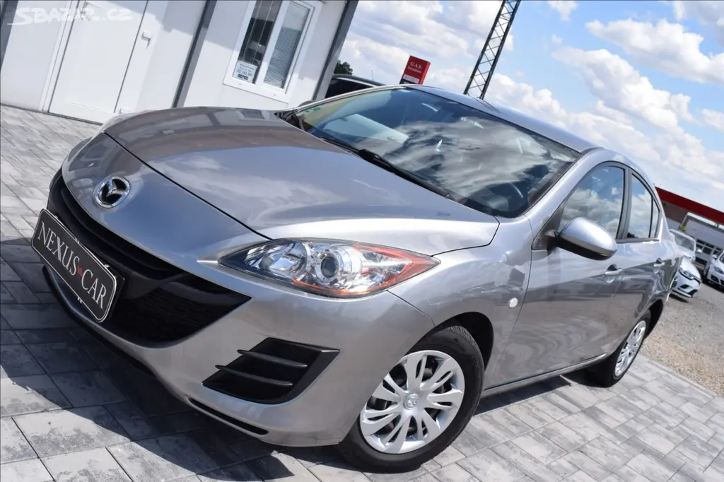 Mazda 3, 1,6 i 77KW NOVÁ STK TOP STAV!