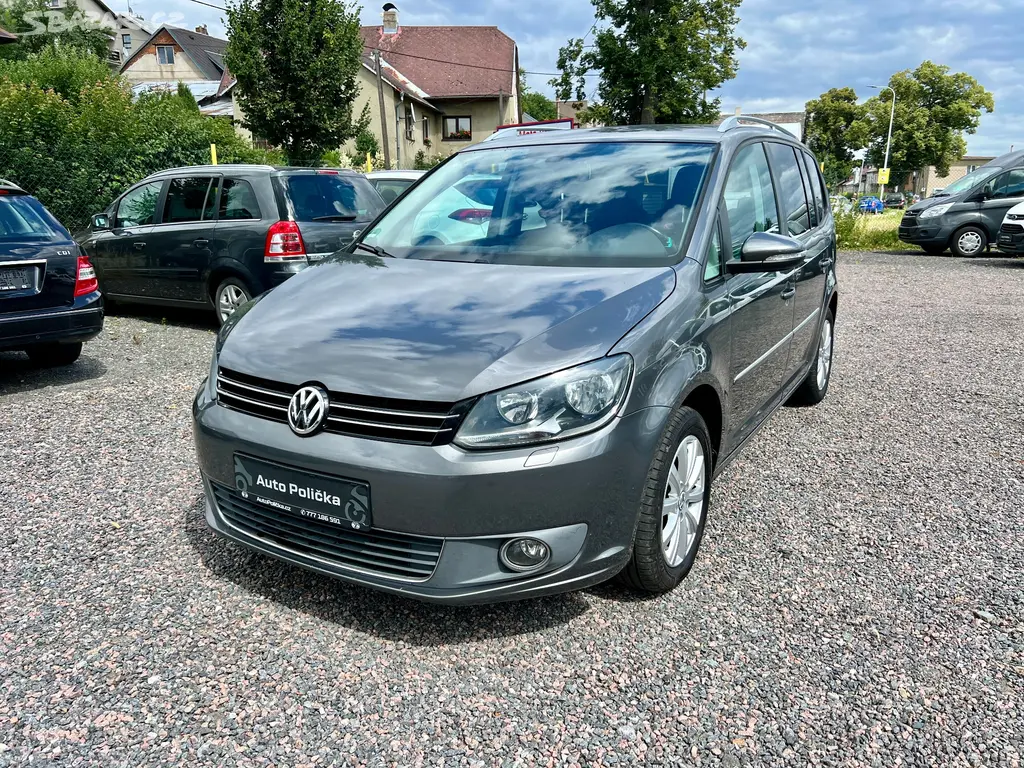 Volkswagen Touran 1.6 TDI 77kW DSG PoServisu,Klima