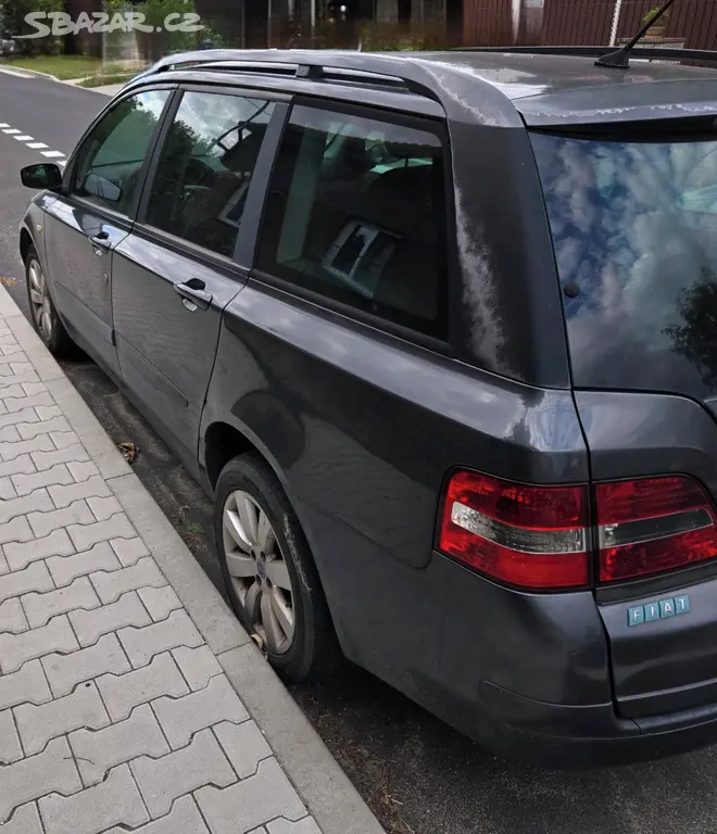Fiat Stilo 1.9 JTD 115 SW - fotka 5