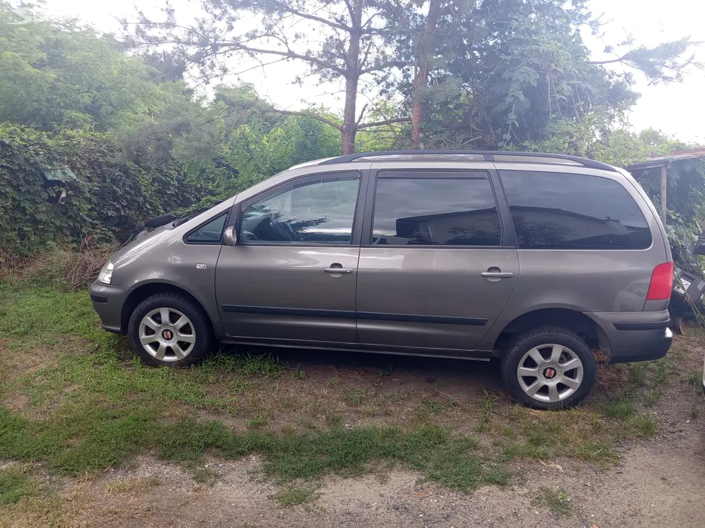 Seat Alhambra 1.9 pd 85kw r.v.2004 - fotka 3