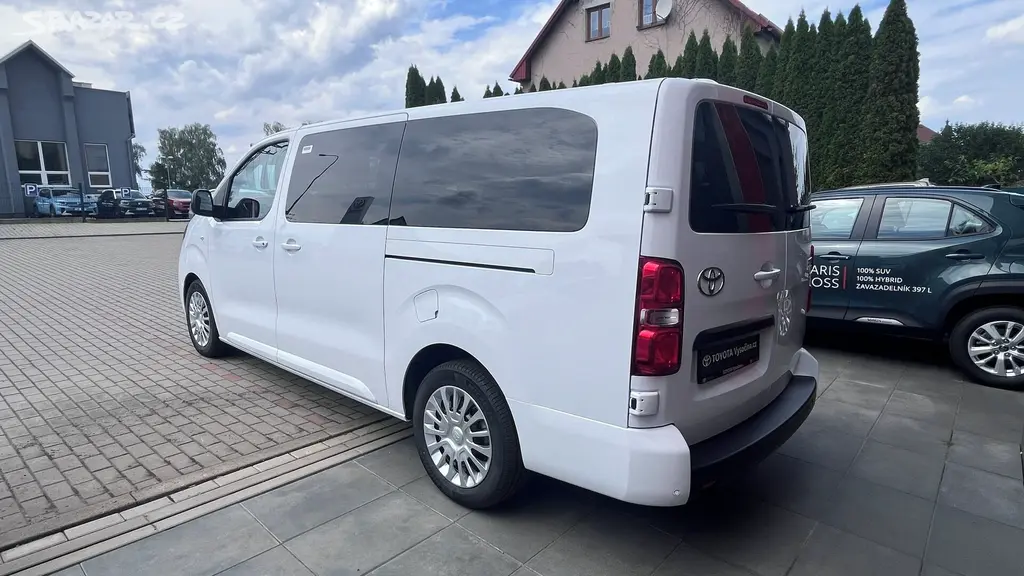 Toyota Proace Verso, MY26 L2 2,2 150PS Business 8 - fotka 3