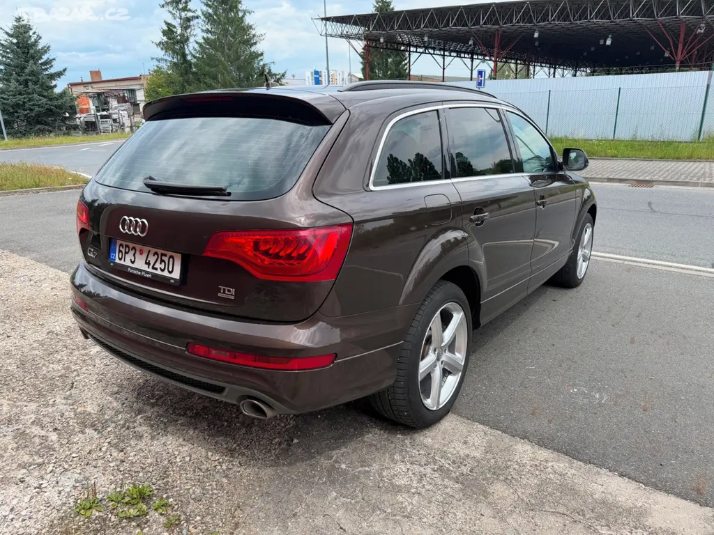 Audi Q7 3.0 TDI 180kW quattro tiptronic S-line - fotka 4