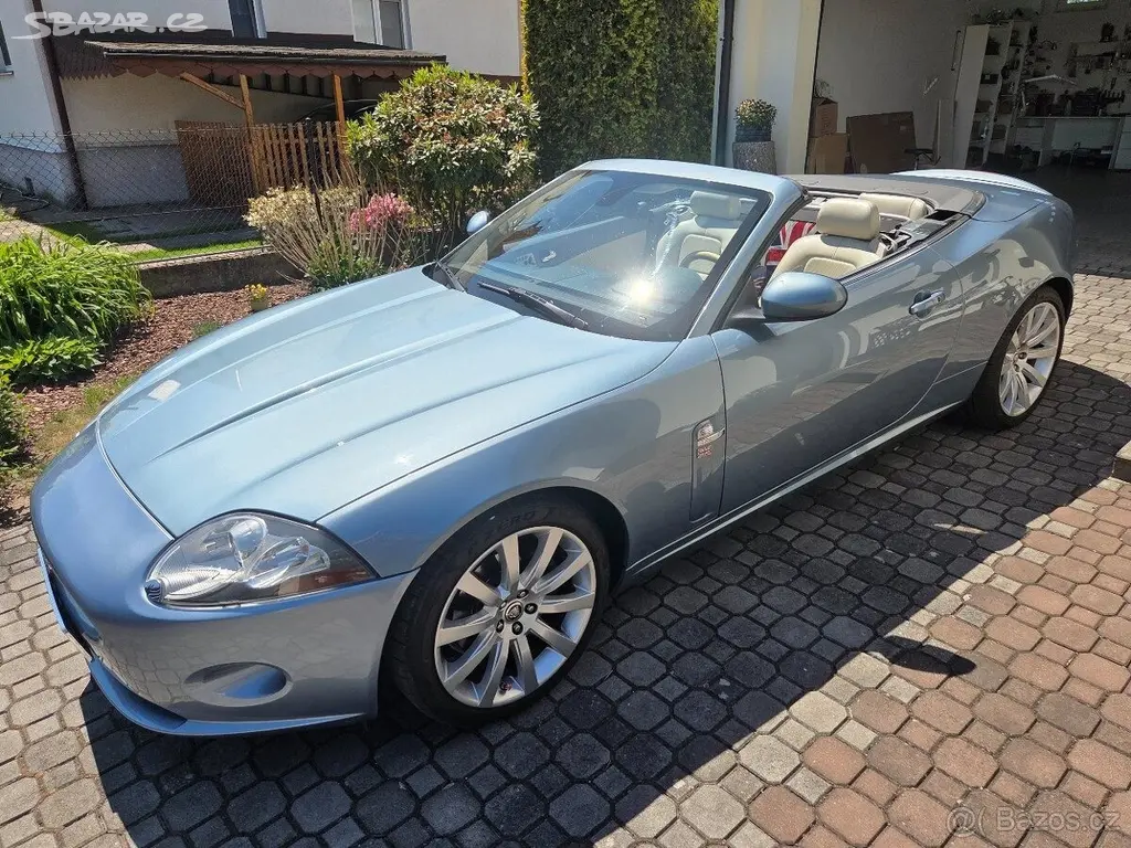 Jaguar XK8 4,2 XK8, convertible - fotka 3