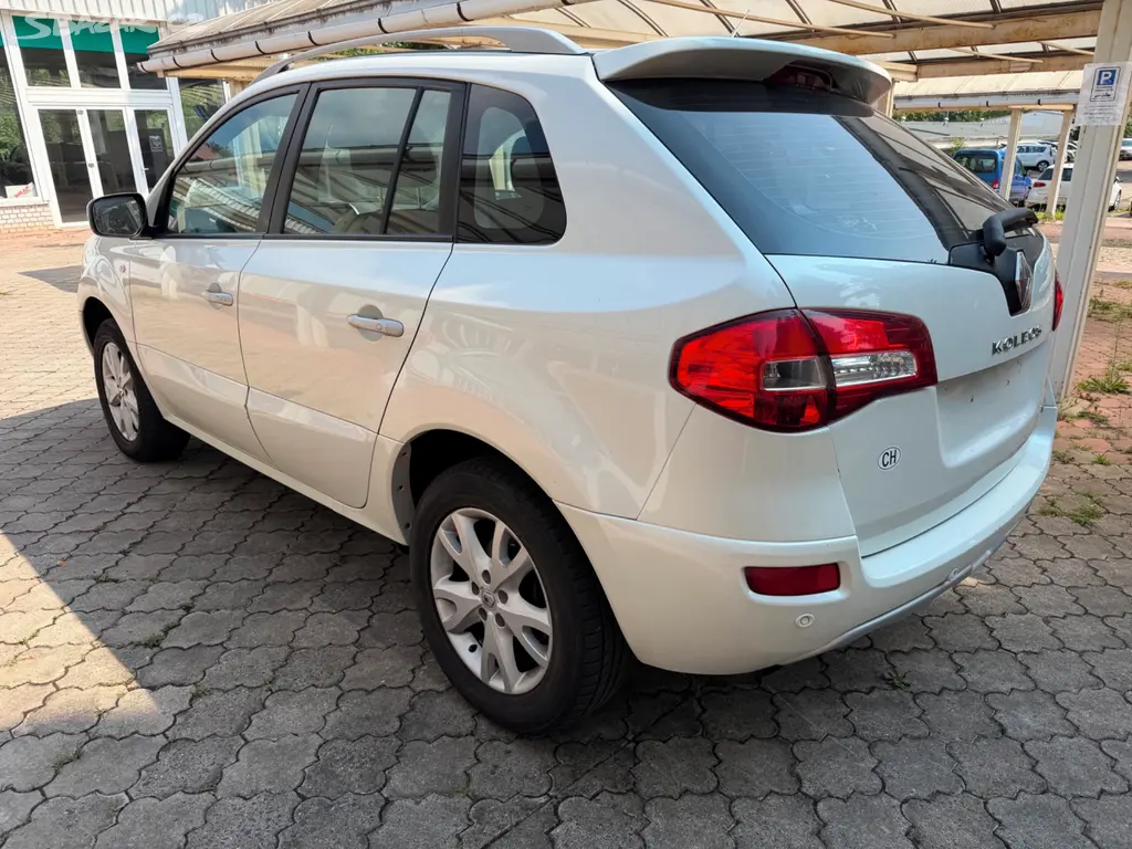 Renault Koleos 2,5 126 kW 4x4 - fotka 3