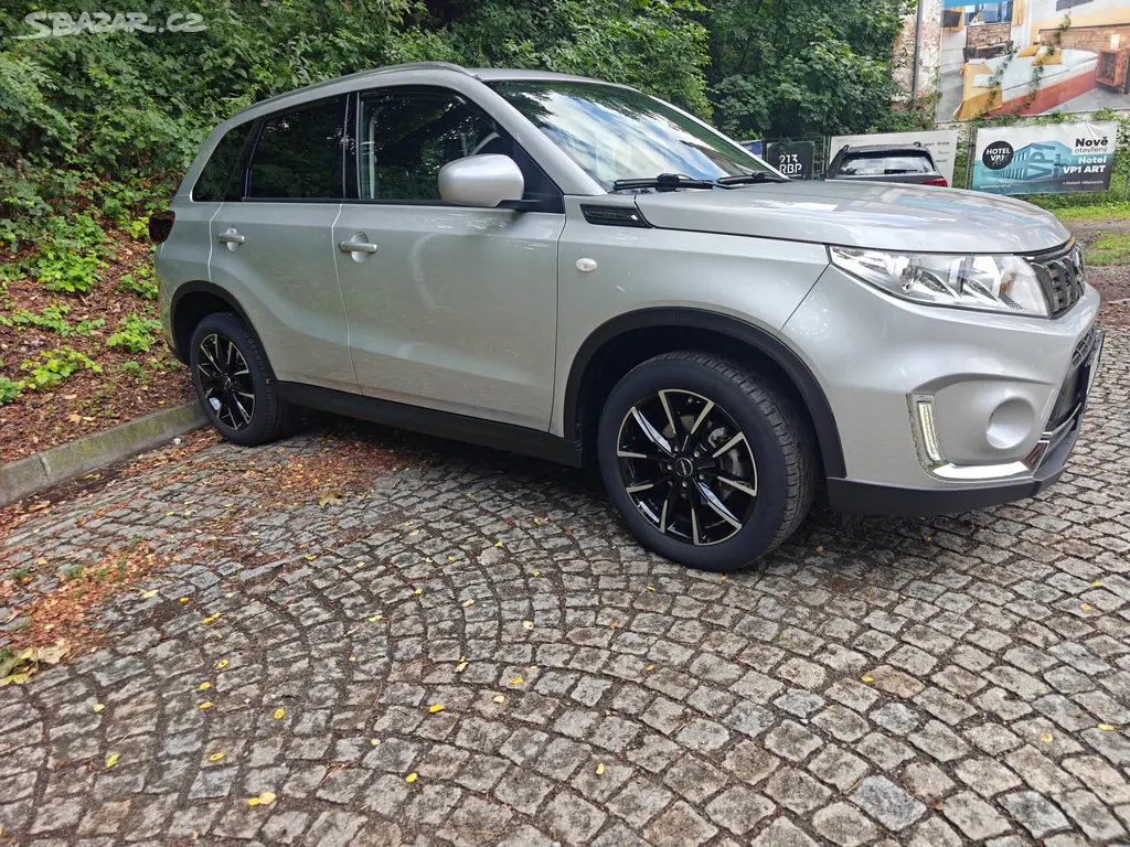 Suzuki Vitara 1.4 Booster Jet 4x4 Premium - fotka 3