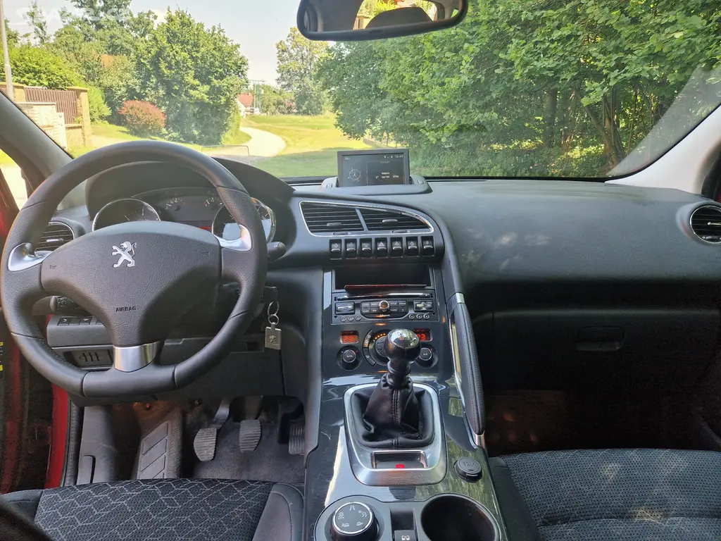 Peugeot 3008 2.0 HDI - fotka 4