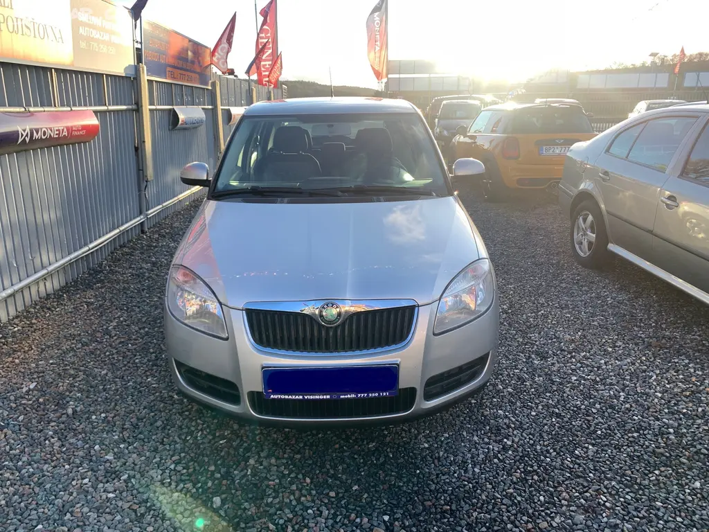 ŠKODA FABIA II 1.2 12V HTP AMBIENTE - fotka 2