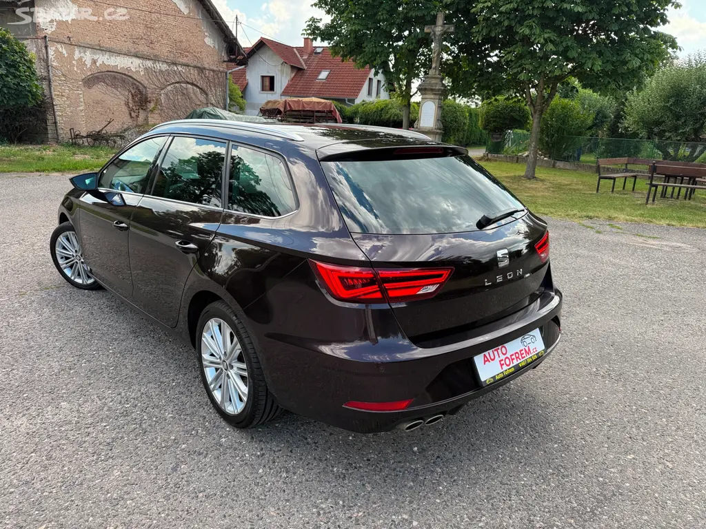 Seat Leon st 1.5 tsi 110 kW xcellence led top stav - fotka 3