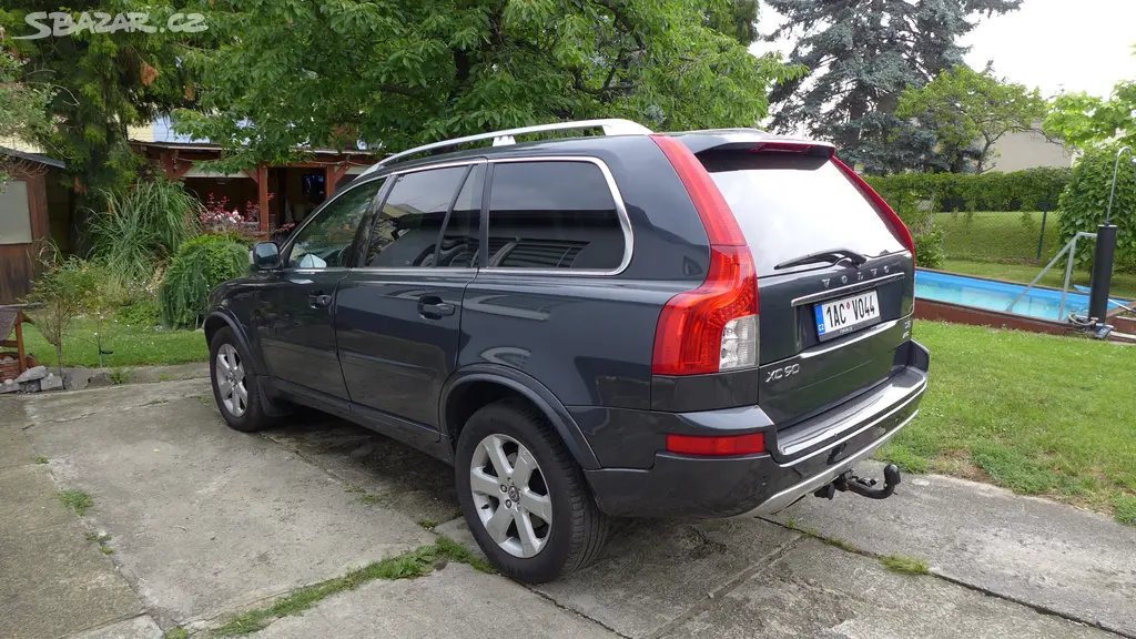Volvo XC 90, 2.4 D5,147kW,AWD,automat,7 míst,2014 - fotka 3