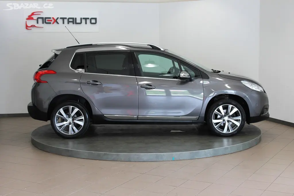 Peugeot 2008, 1.6 HDi 88kW ALLURE PANORAMA - fotka 6