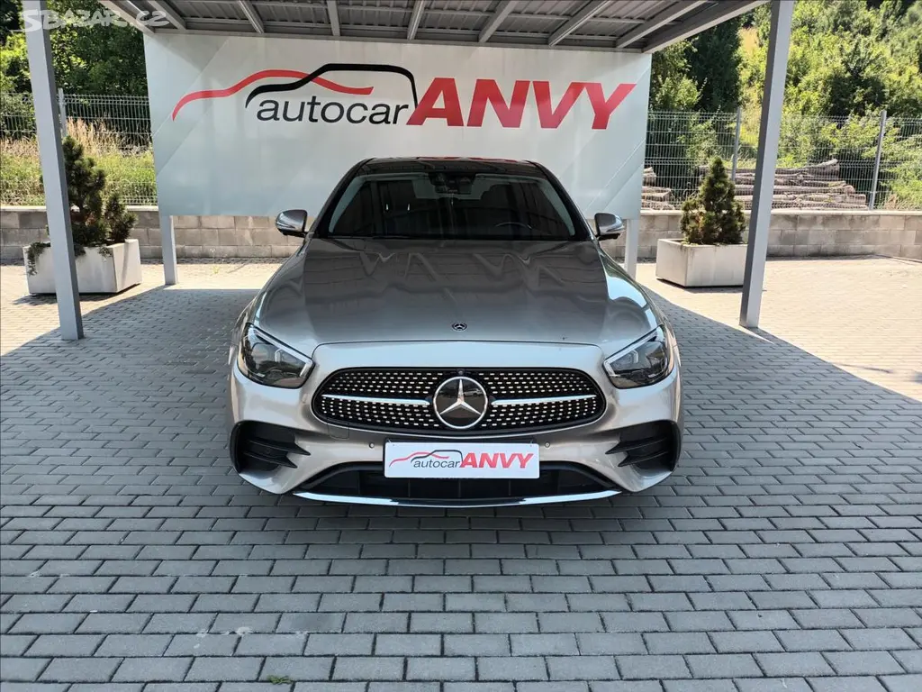 Mercedes-Benz Třídy E, 2,0 220d,AMG,4MATIC,PANO,9G - fotka 2