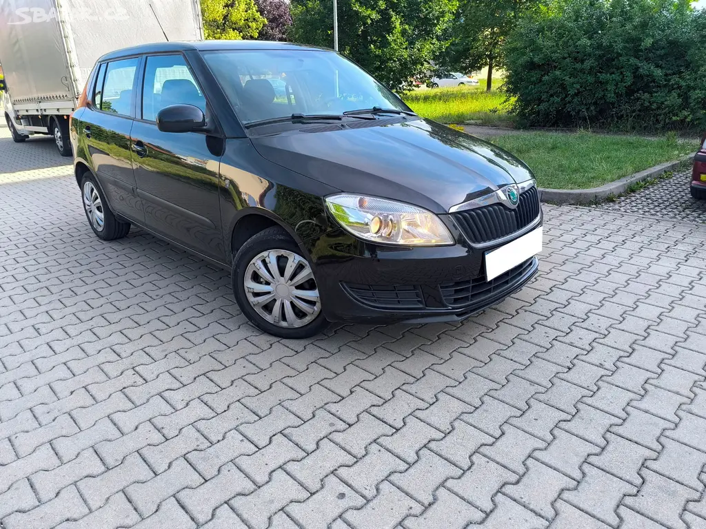 Škoda Fabia 1.2 HTP Ambition - r. 2011 - fotka 4