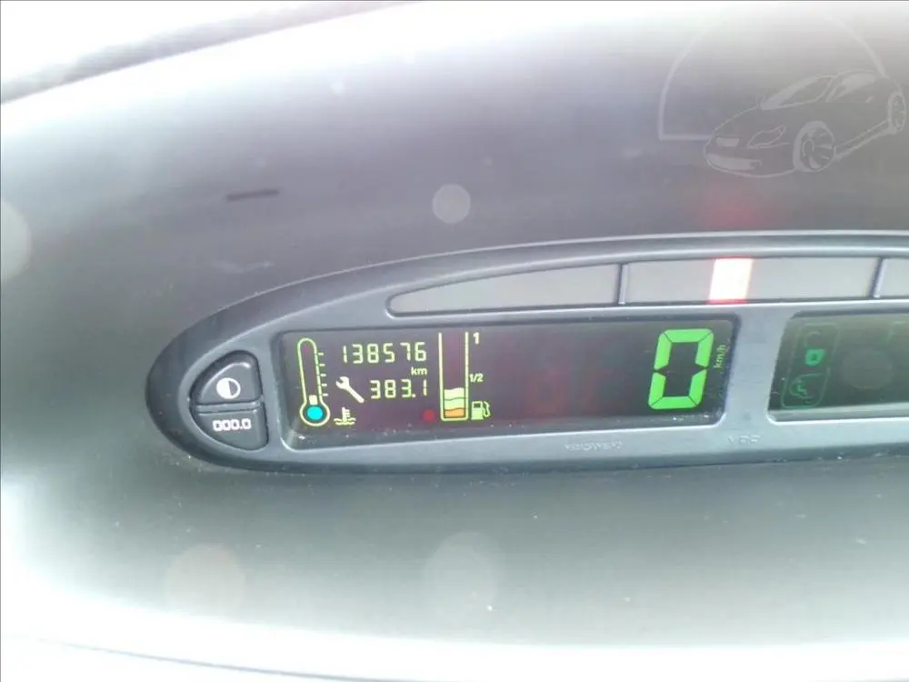 Citroën Xsara Picasso 1,8 16V - fotka 6