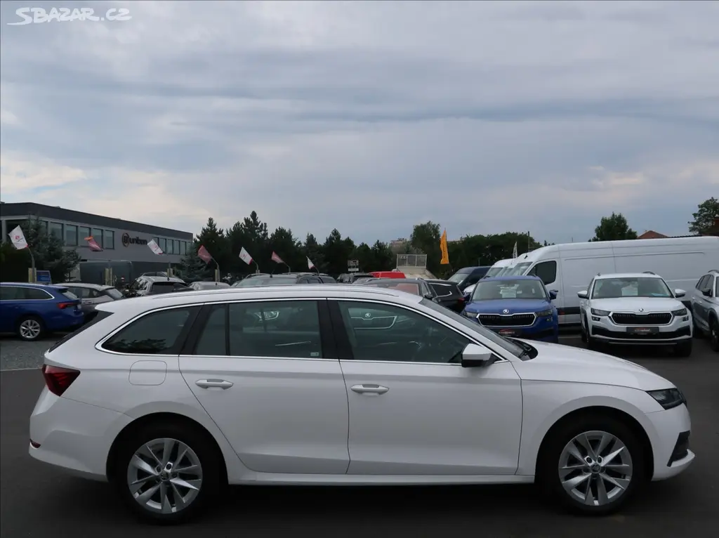 Škoda Octavia, 2,0 TDi,1majČR,Style,S.kn.,DPH - fotka 5