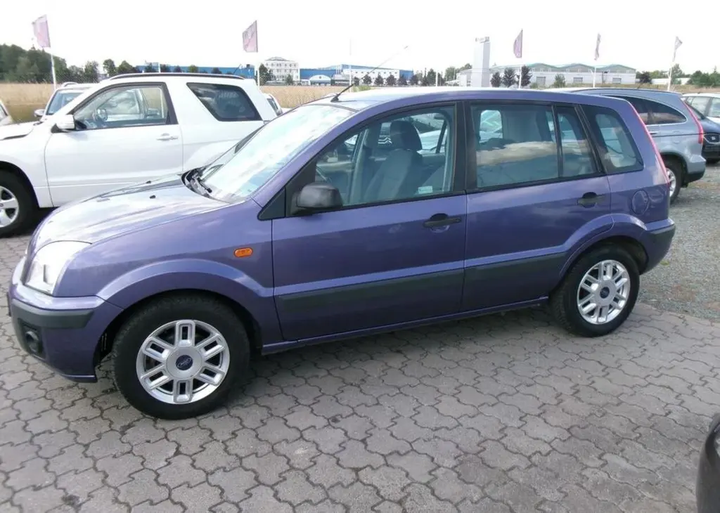 Ford Fusion 1.4i 59kw,CZ,klima benzín manuální - fotka 4