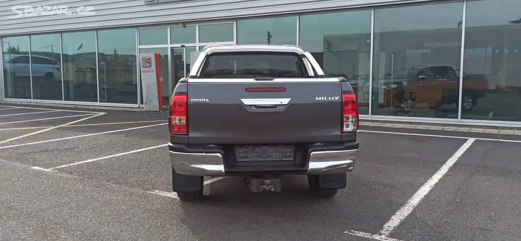 Toyota Hilux 2.4 D 4 D 4x4 Nové v ČR - fotka 5