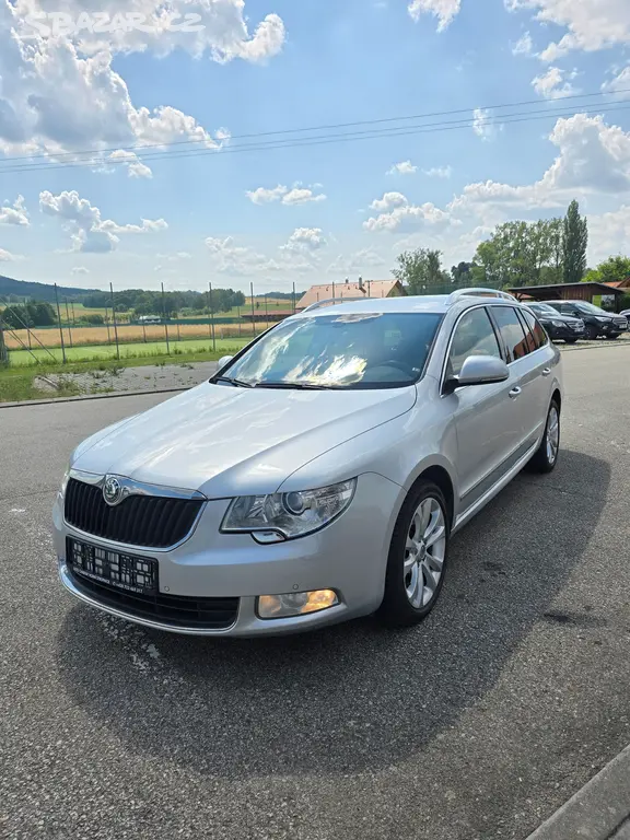 Škoda Superb, Combi 2.0 TDI 4X4 Elegance DSG - fotka 3