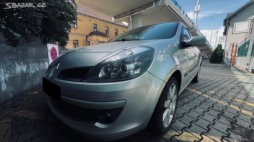 Renault Clio 1,5i automat 2008 90tkm 5DV CZ - fotka 4