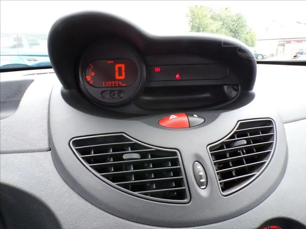 Renault Twingo 1,2 i - fotka 5