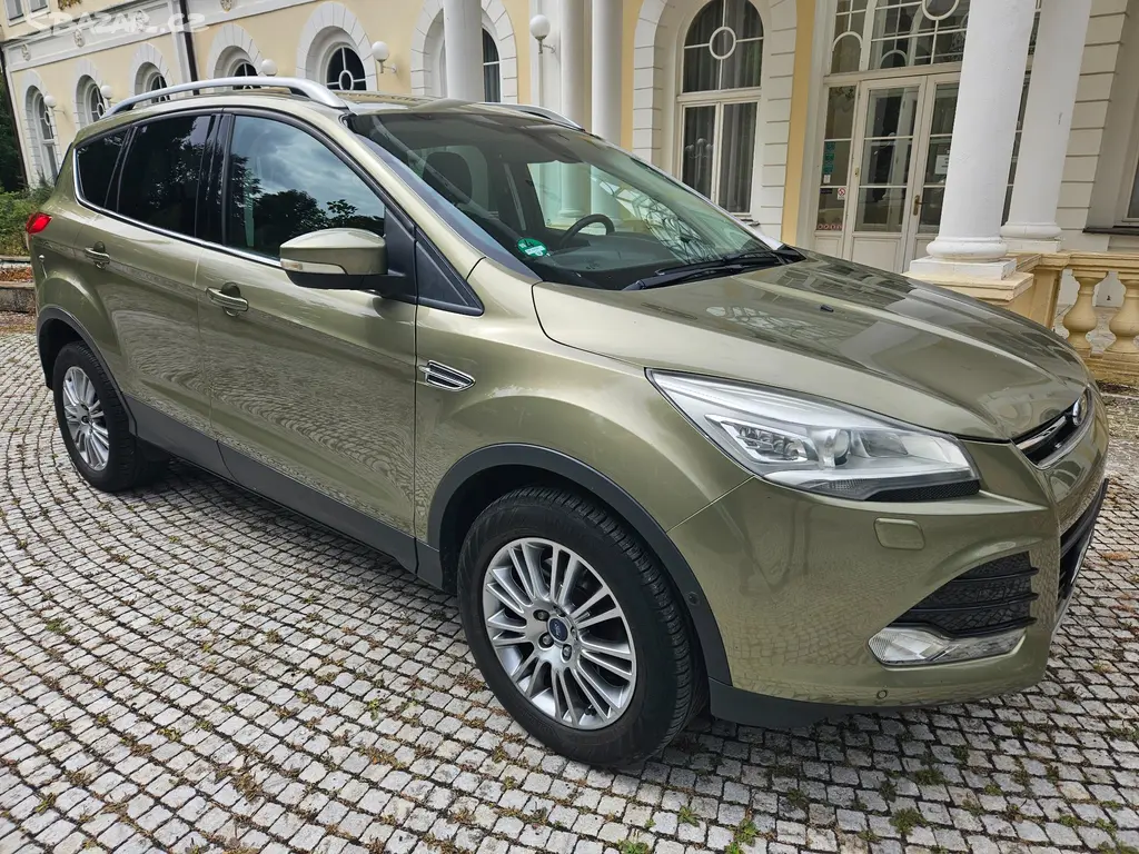 Ford Kuga 2.0 TDCi 120 kW aut. 4x4 m[telefon skryt] km - fotka 2