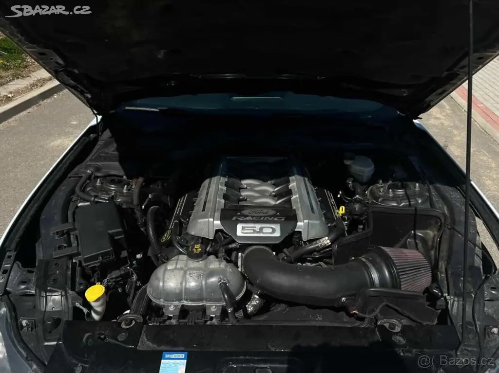 Ford Mustang 5,0 V8 GT | 324 kW | Automat - fotka 3