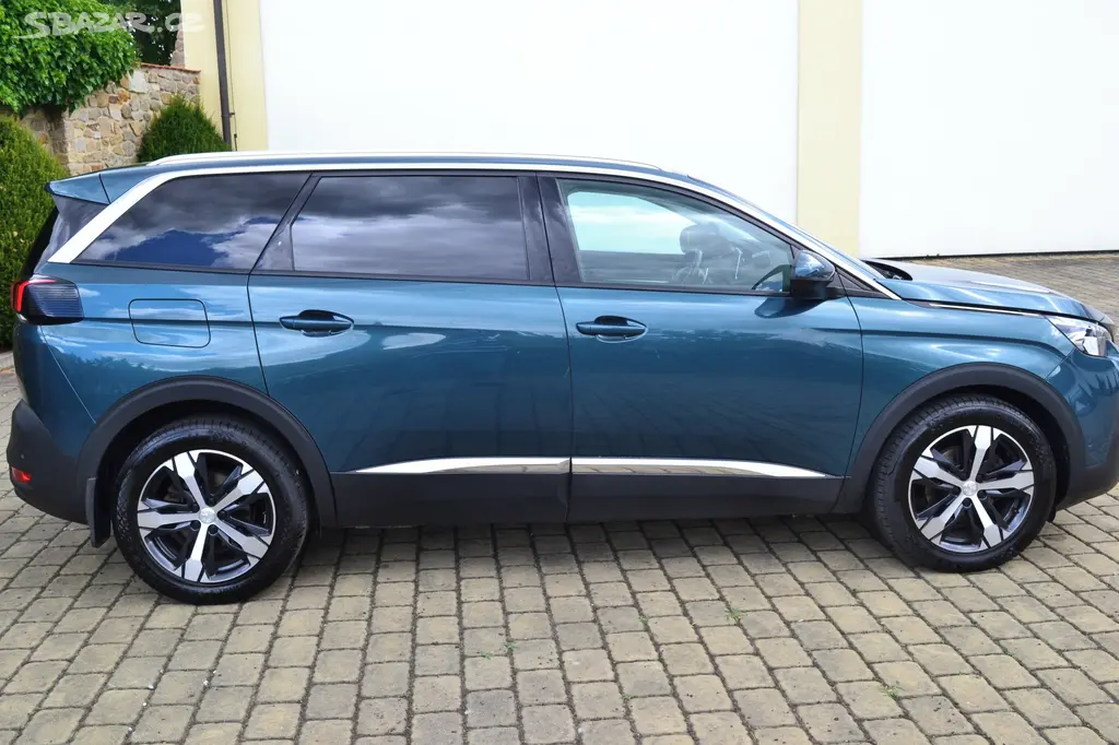 Peugeot 5008 1,5 HDI ACTIVE - fotka 2