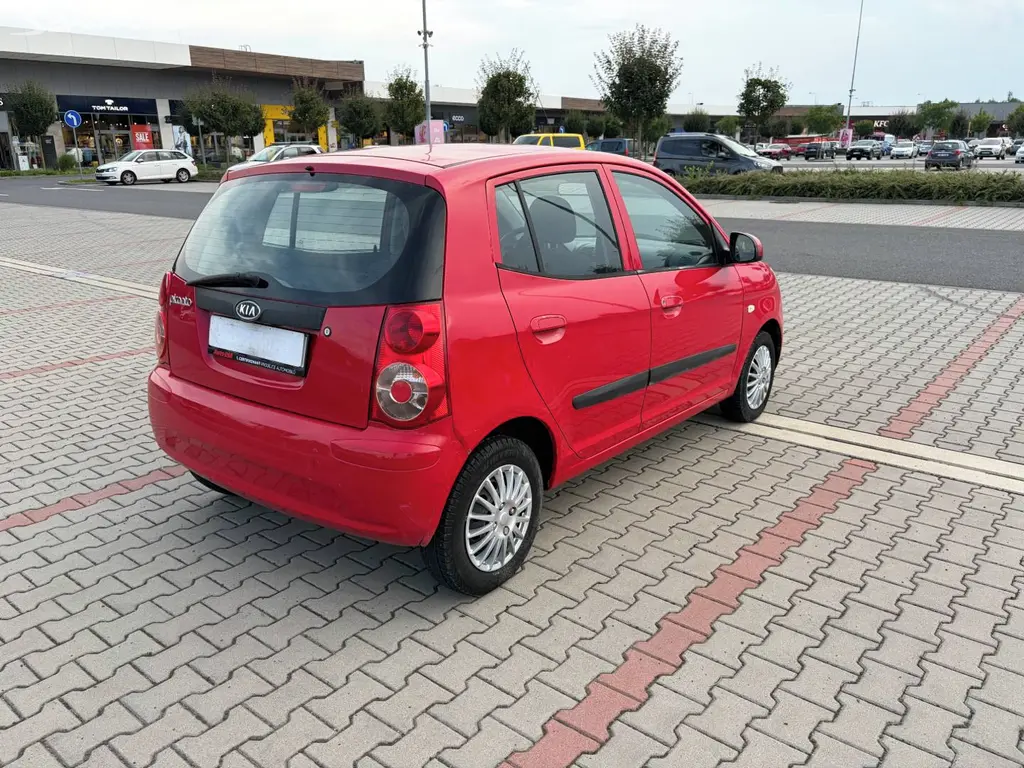 Kia Picanto 1.0 48kw naj. 148t klima - fotka 3