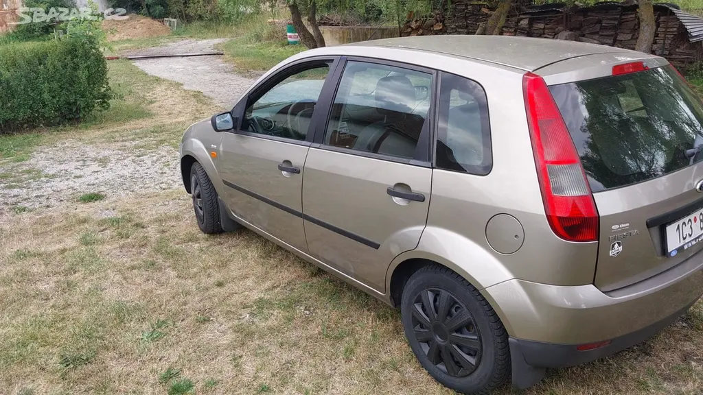 FORD FIESTA 1.3 DURATEC 8V 9A 2004 - fotka 5