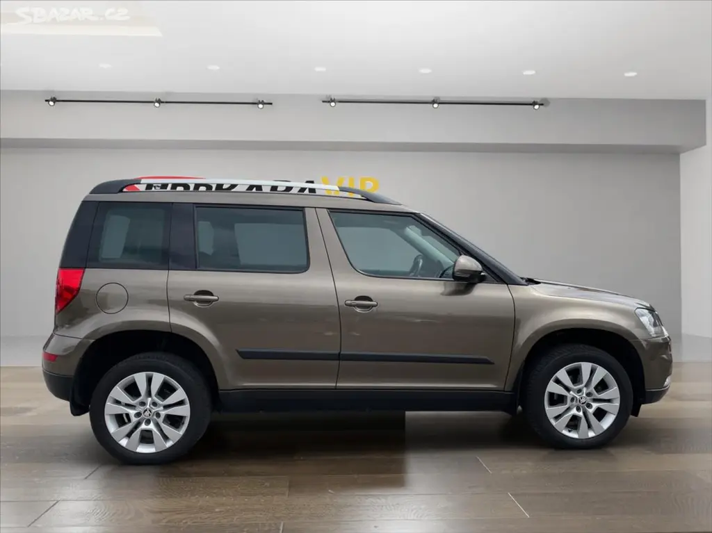 Škoda Yeti, 2,0 TDi DSG 4x4 Webasto*Panor. - fotka 4