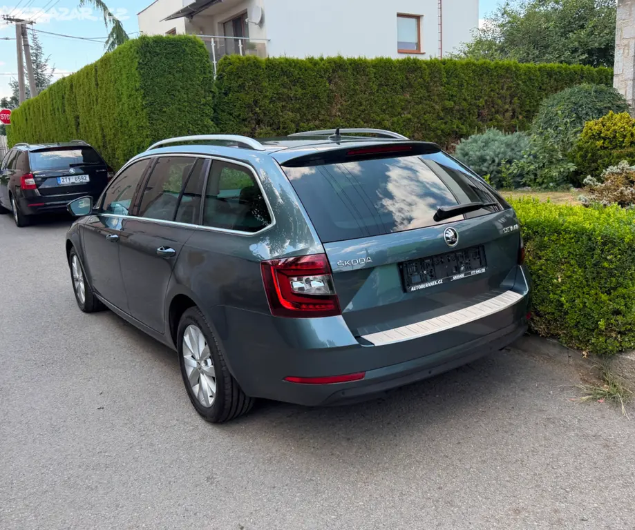ŠKODA OCTAVIA KOMBI 1.0 TSI 85KW - fotka 3