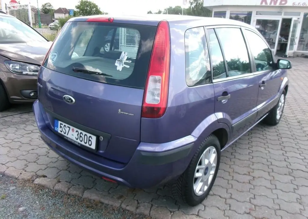 Ford Fusion 1.4i 59kw,CZ,klima benzín manuální - fotka 6
