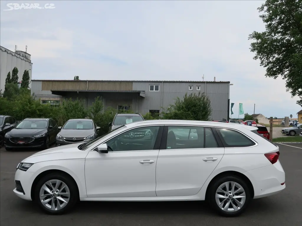 Škoda Octavia, 2,0 TDi,1majČR,Style,S.kn.,DPH - fotka 6