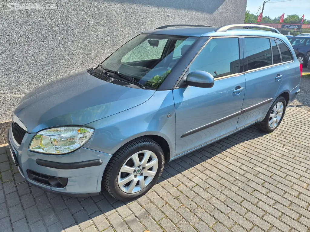 Škoda Fabia 1,4i 16V Combi Klimatronic ESP 89999Kč