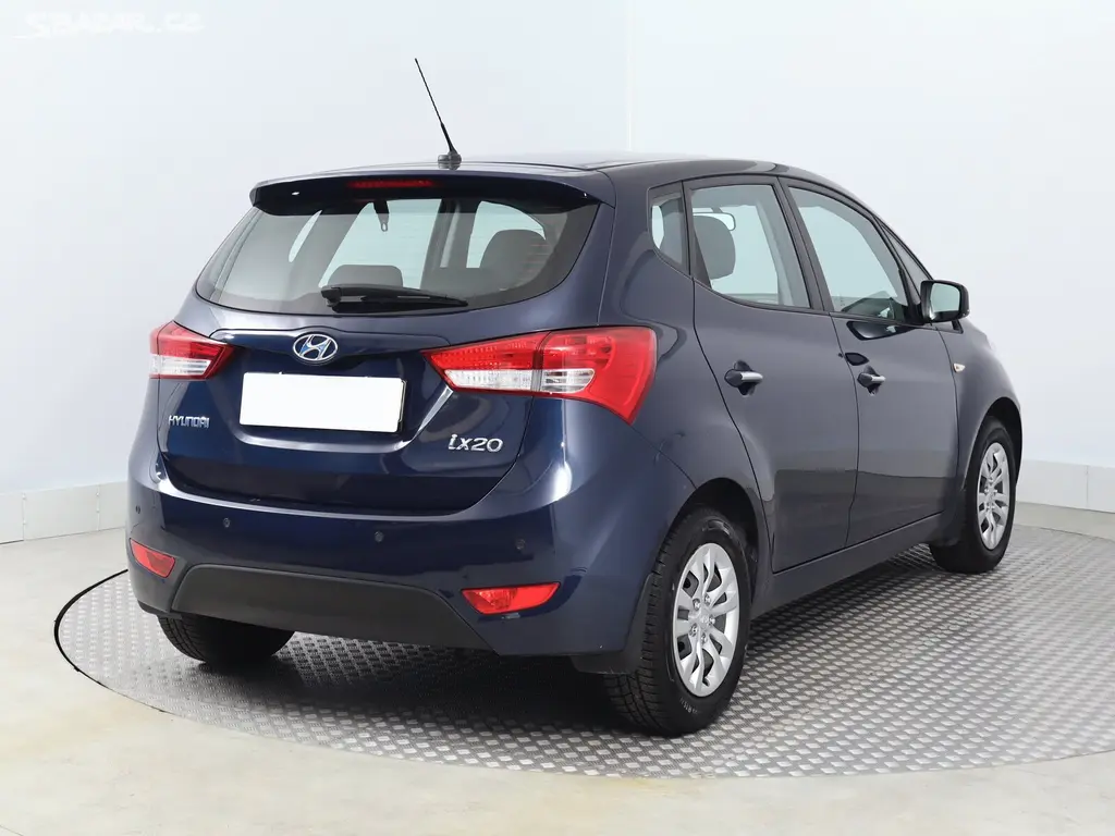Hyundai ix20, 1.6 CVVT, Automat - fotka 5