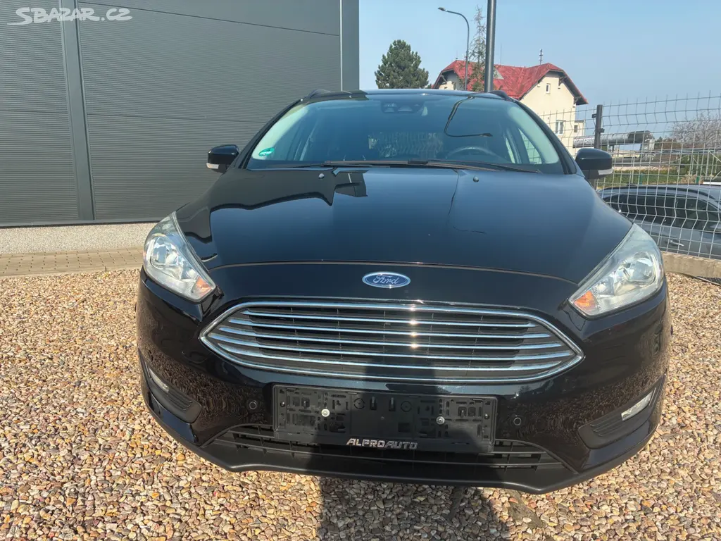 FORD FOCUS COMBI 2015 1,5 TDCi 70 kW - fotka 2