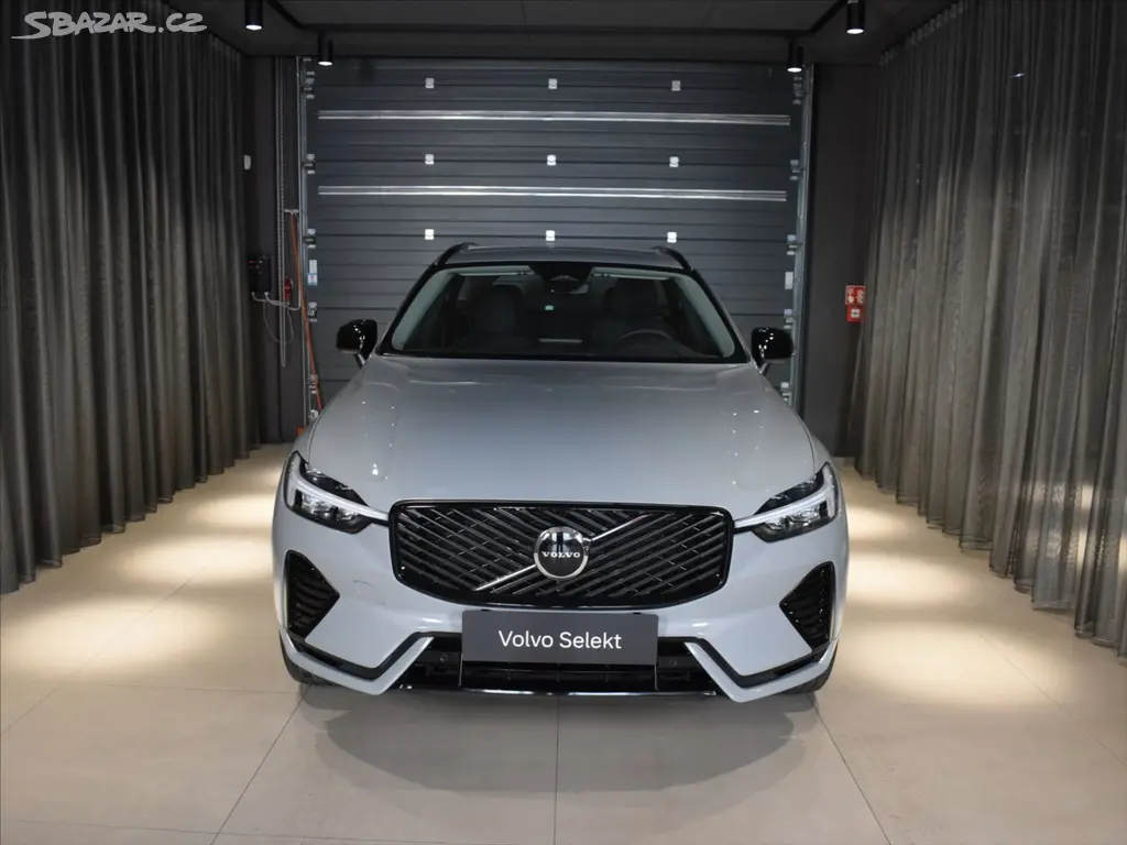 Volvo XC60, 2,0 B5 AWD PLUS BLIS,Bezklíč - fotka 6