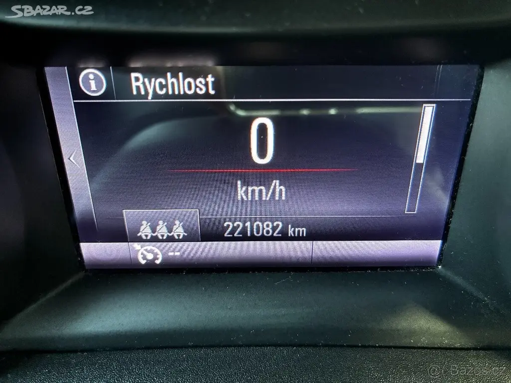 Opel Astra 1,4 Turbo 92kW Matrix LED, 1. maj. - fotka 4