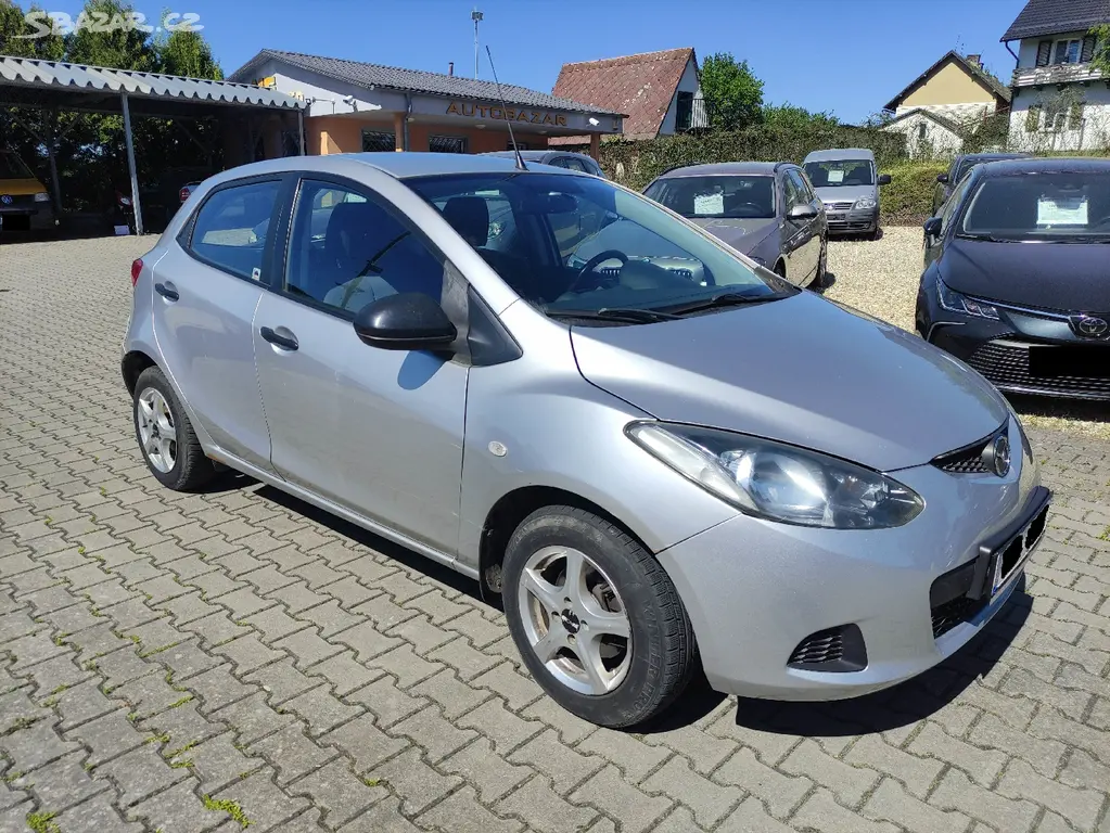 MAZDA 2 1.4i DOHC 16V 55KW,KLIMA,2x ALU. - fotka 3