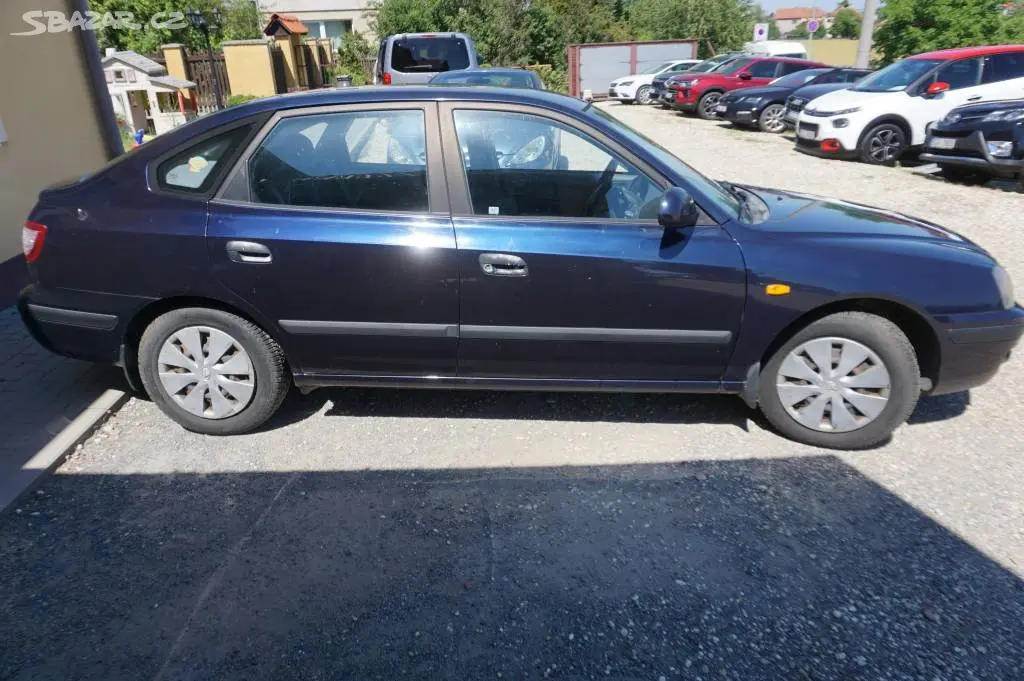 Hyundai Elantra, 1,6 NOVÉ V ČR - fotka 2